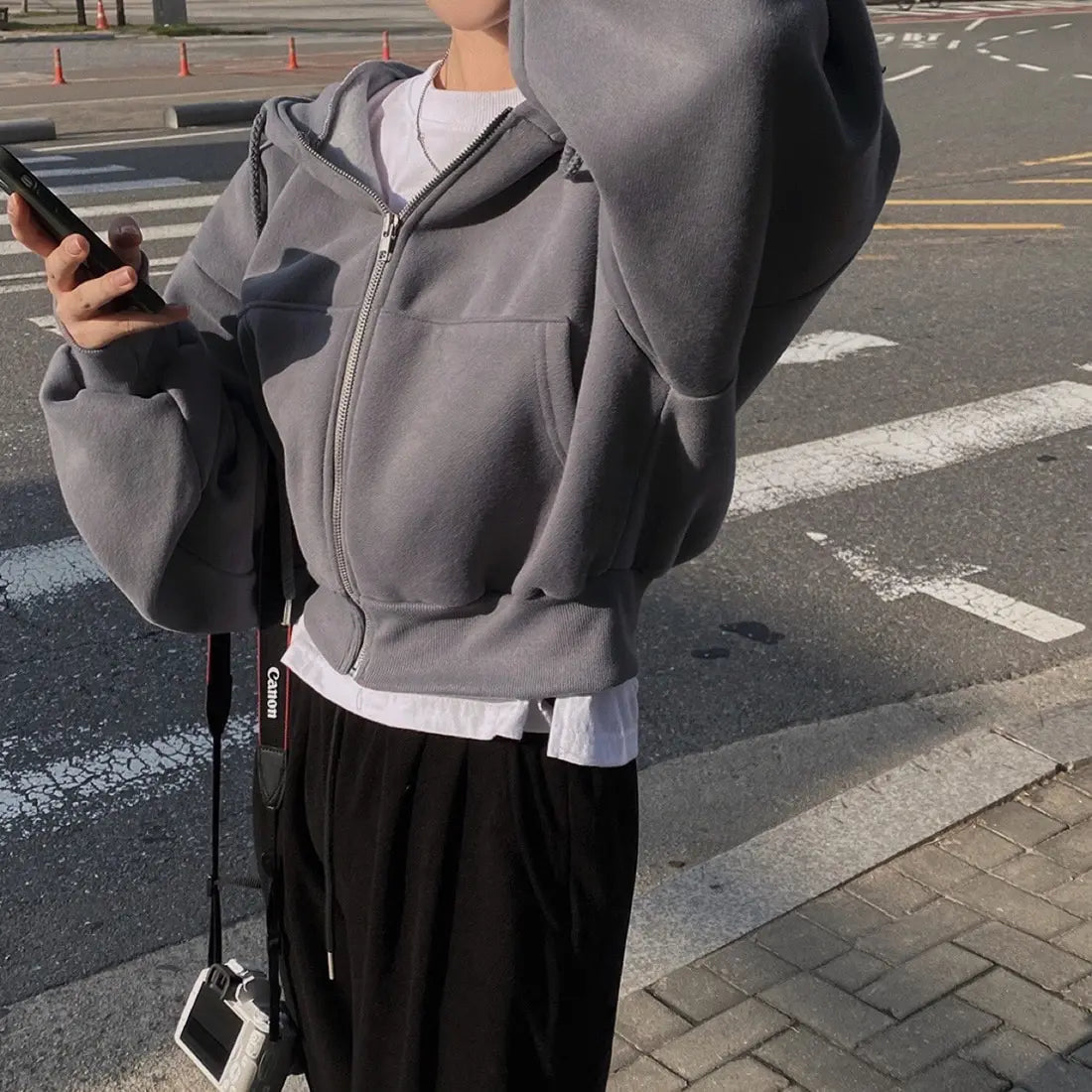 Women’s Oversized Zip-Up Cropped Hoodie